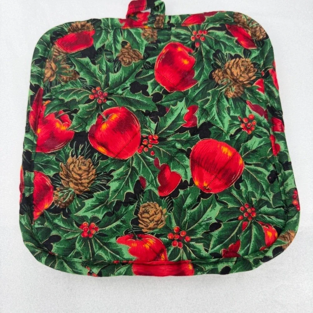 Christmas Potholders Set of 2 Holiday Baking Kitchen Decor Green Red Festive